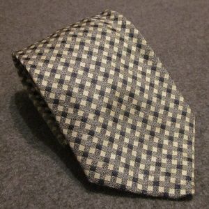 Valentino Cravatte 100% Silk Necktie Made in Italy